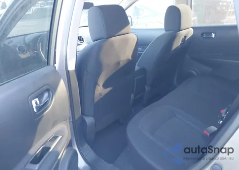 2015 Nissan Rogue Select S z USA, uszkodzony, nr VIN JN8AS5MT5FW658617